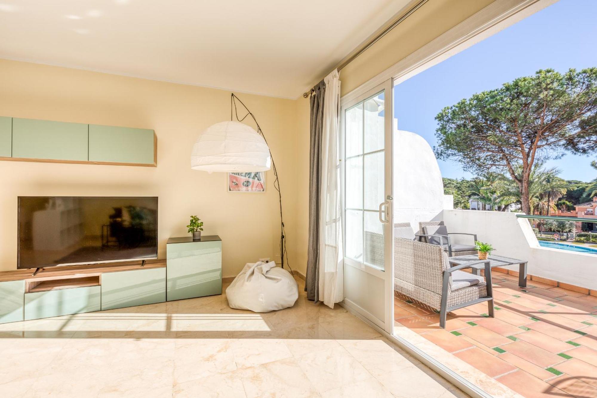 Life El Presidente Penthouse Pool View Lägenhet Estepona Exteriör bild