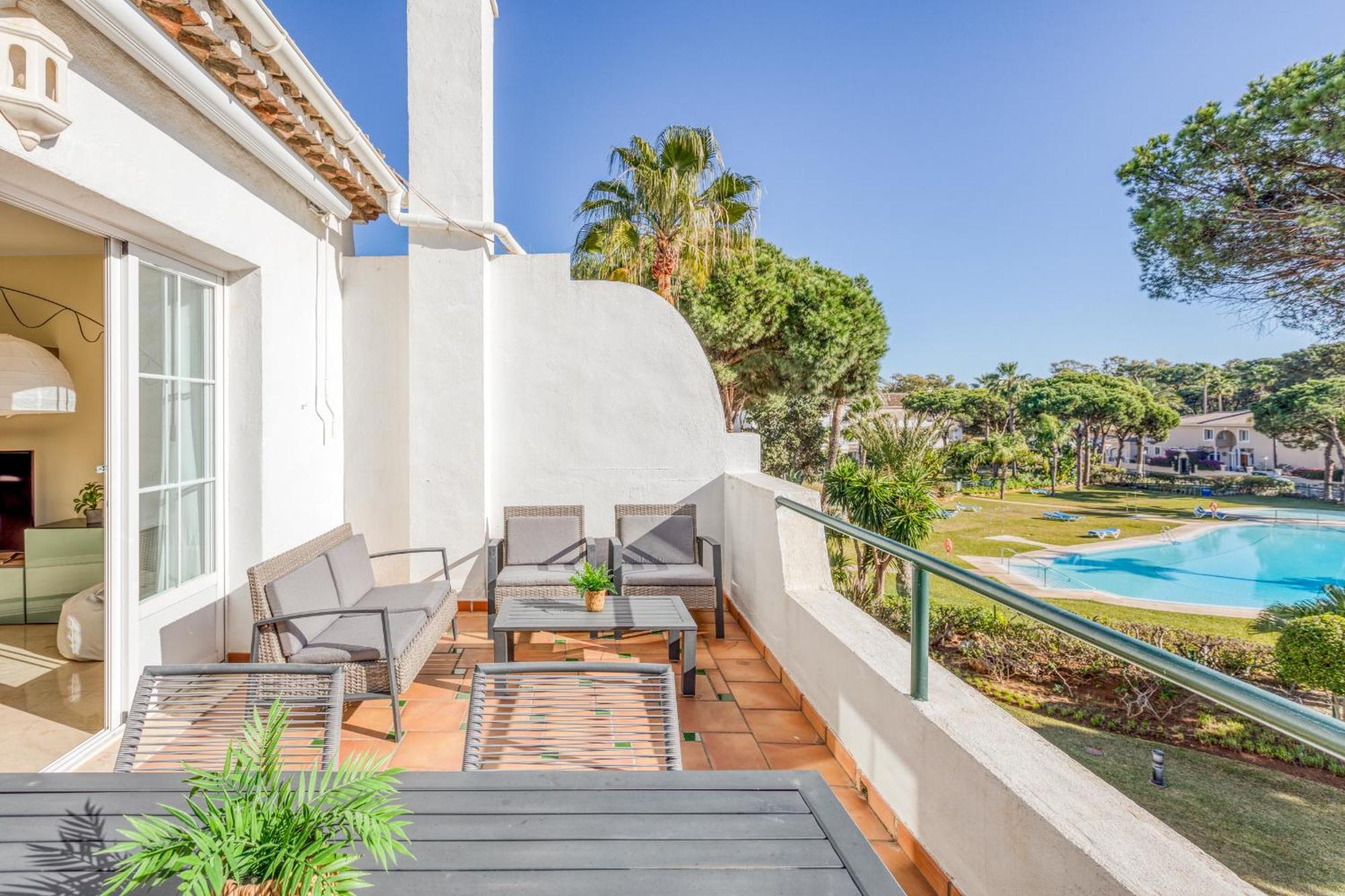 Life El Presidente Penthouse Pool View Lägenhet Estepona Exteriör bild