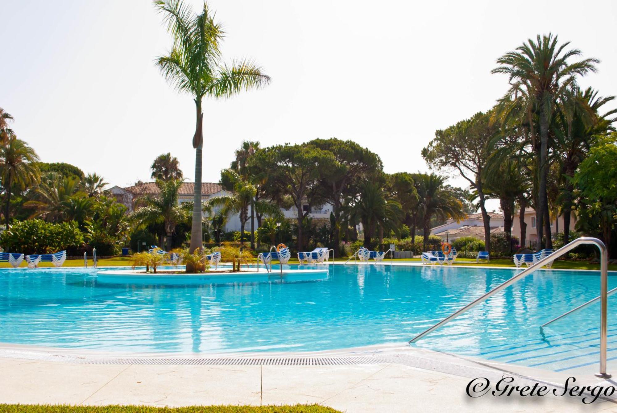Life El Presidente Penthouse Pool View Lägenhet Estepona Exteriör bild
